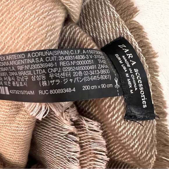 ZARA Oversized Cream/Tan Scarf - OS - Picture 3 of 4